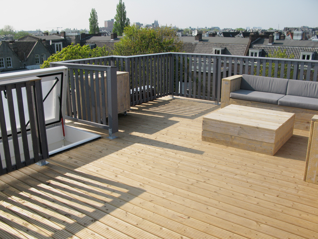 sancmscopy4476_ausstieg-dachterrasse-flachdach.jpg