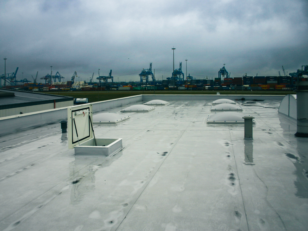 Staka DL99 Dakluik opslagruimte Roobol Albranswaard