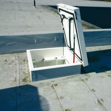 Staka Dakluik bedrijfspand Weesp